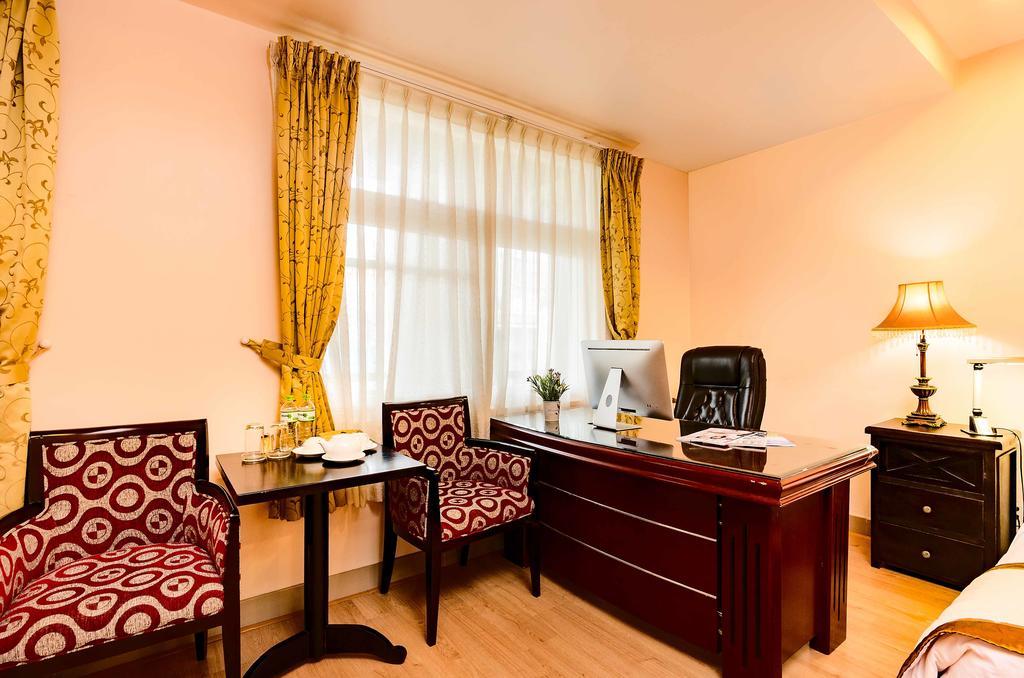 Vien Dong Hotel 2 Ho Chi Minh City Exterior photo