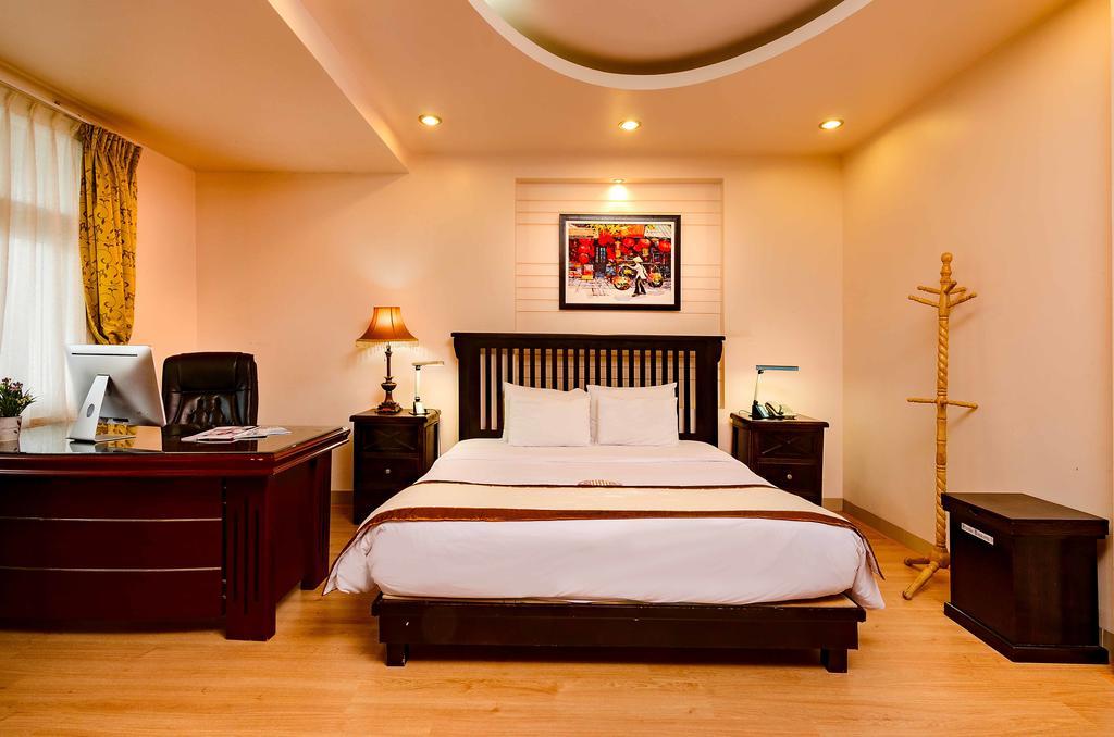 Vien Dong Hotel 2 Ho Chi Minh City Exterior photo